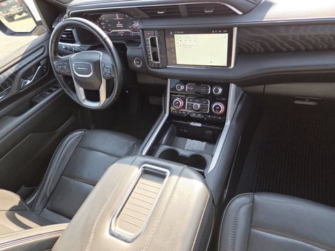 Used 2023 GMC Yukon Denali AWD/4WD image 29
