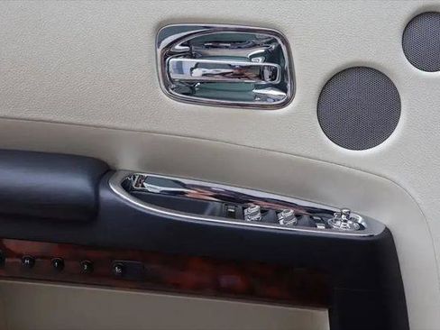 Certified 2014 Rolls-Royce Ghost RWD image 20