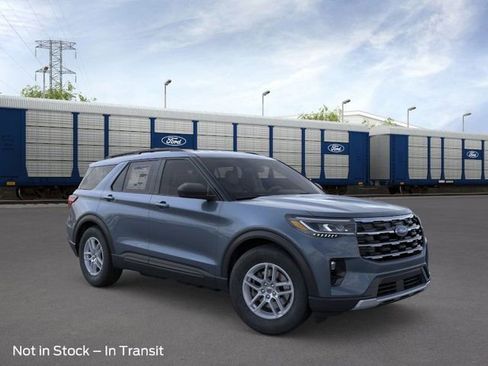 New 2026 Ford Explorer Active w/ Active Comfort Package image 7