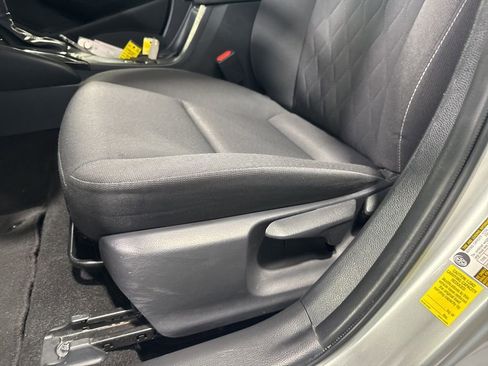 Used 2024 Toyota Corolla LE image 30