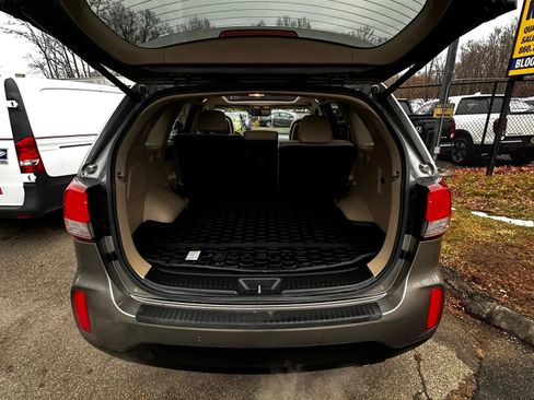 Used 2014 Kia Sorento EX w/ EX V6 Touring Package image 10
