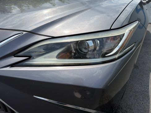 Used 2019 Lexus ES 350 w/ Premium Package FWD image 9