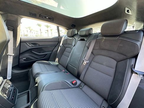 Used 2025 Porsche Taycan 4S image 36