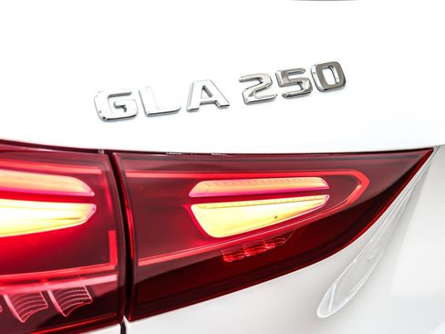 Certified 2024 Mercedes-Benz GLA 250 GLA 250 SUV image 11