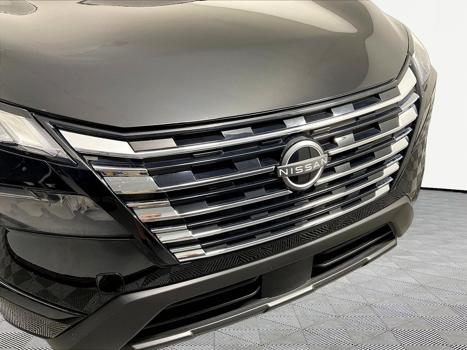 Certified 2026 Nissan Rogue SV FWD image 31