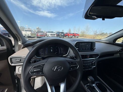 Used 2020 Hyundai Santa Fe SEL image 16