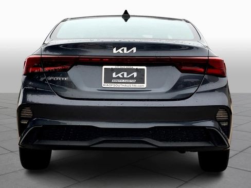 Certified 2023 Kia Forte LXS image 4