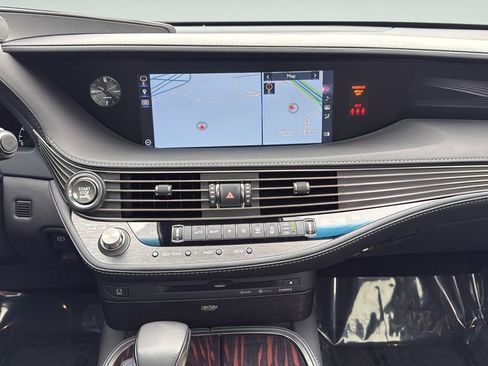 Used 2018 Lexus LS 500 AWD w/ Luxury Package image 16