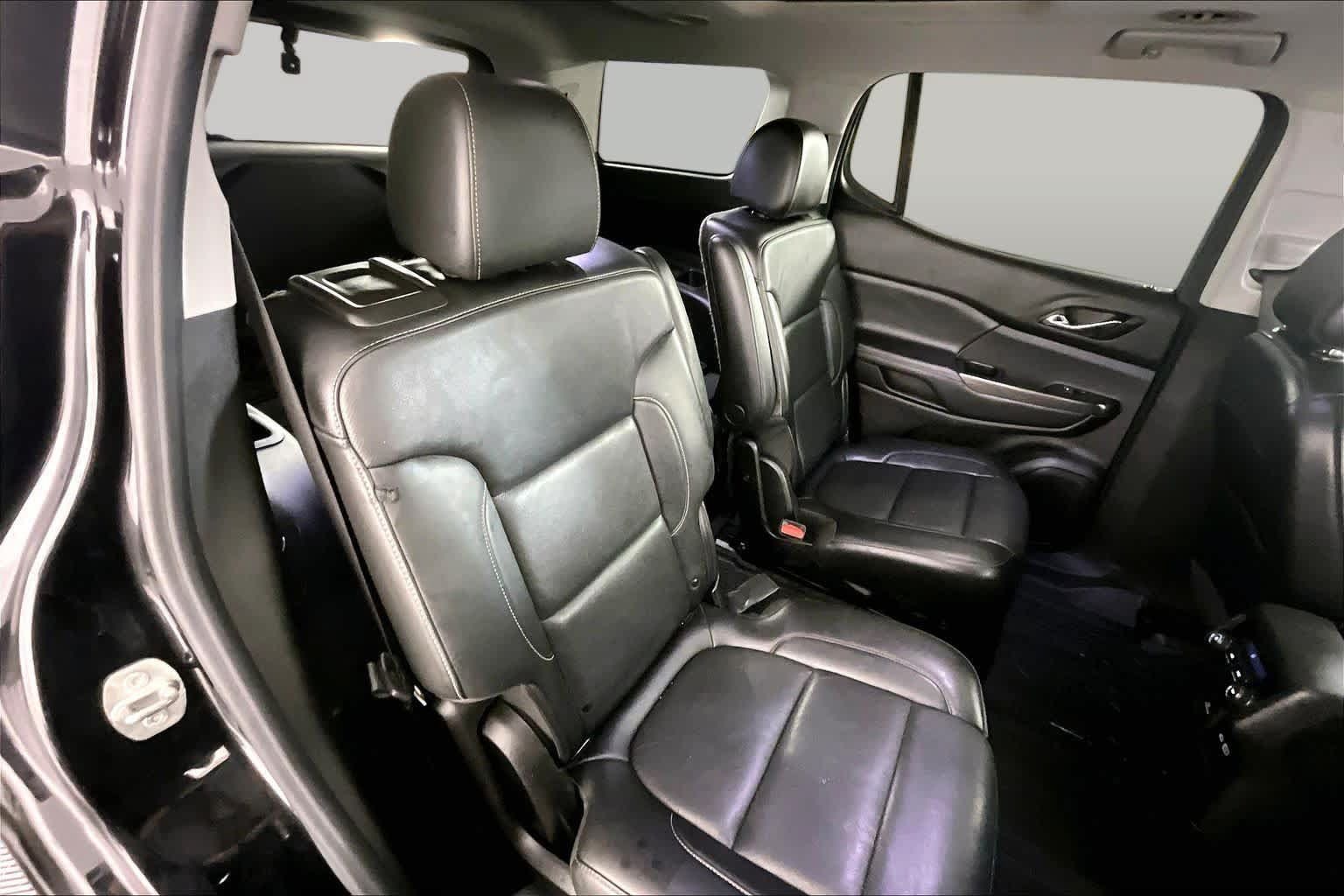 Used 2022 GMC Acadia SLT w/ Elevation Edition FWD image 19