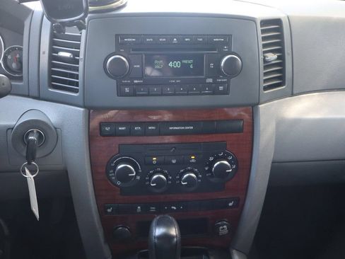 Used 2007 Jeep Grand Cherokee Limited w/ Trailer Tow Group IV AWD/4WD image 33
