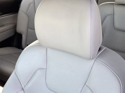 Certified 2024 Kia Telluride S w/ S Sunroof Package image 12