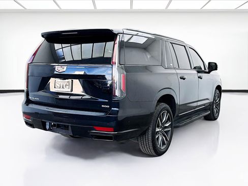 Used 2021 Cadillac Escalade ESV Sport image 4