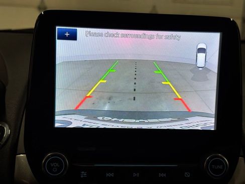 Used 2020 Ford EcoSport SE image 9