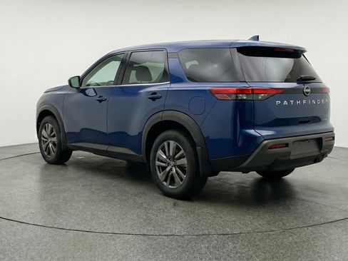 Used 2025 Nissan Pathfinder SV FWD image 6