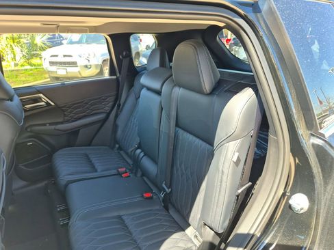 New 2026 Mitsubishi Outlander SEL FWD image 21