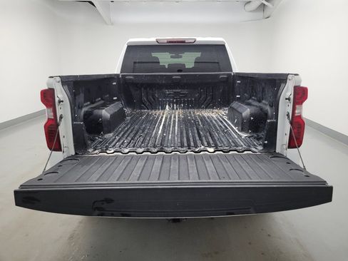 Used 2020 Chevrolet Silverado 1500 LT w/ LT Value Package RWD image 29