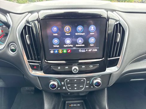 Used 2023 Chevrolet Traverse LT AWD/4WD image 17