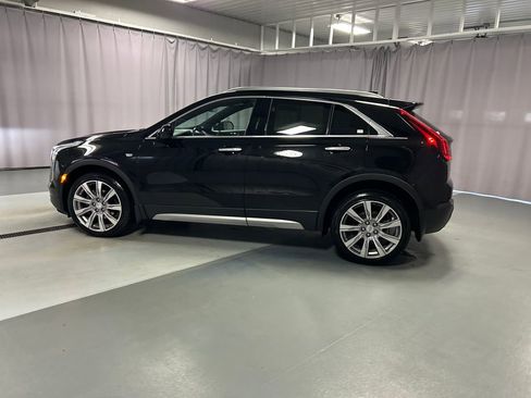 Used 2020 Cadillac XT4 Premium Luxury AWD/4WD image 4