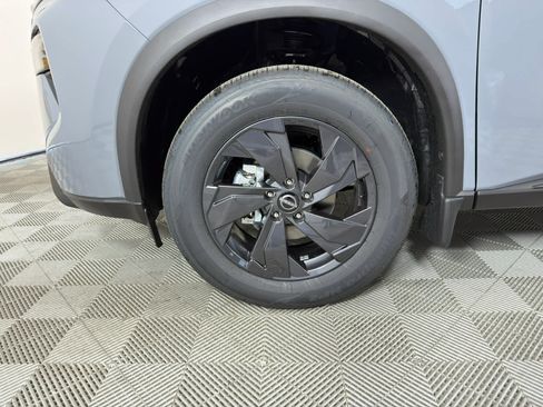 New 2026 Nissan Rogue SV AWD/4WD image 10