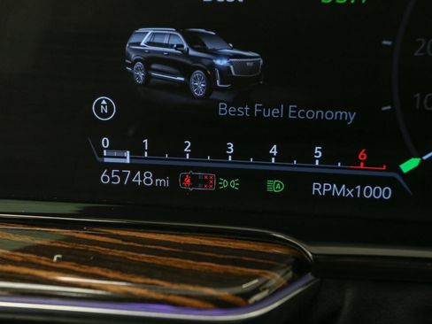 Used 2021 Cadillac Escalade Premium Luxury w/ Performance Package image 46