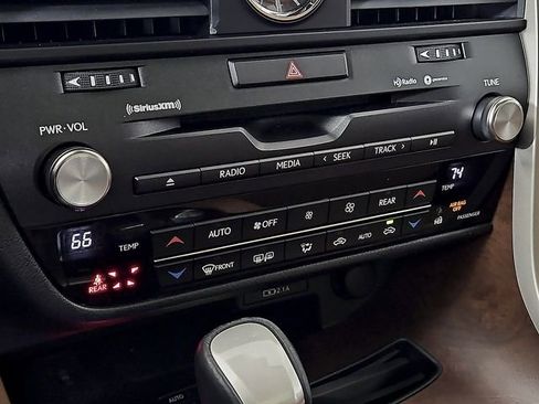 Used 2022 Lexus RX 350L FWD w/ Premium Package image 19