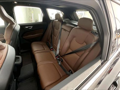 Certified 2023 Volvo XC60 B5 Plus w/ Protection Package Premier image 35