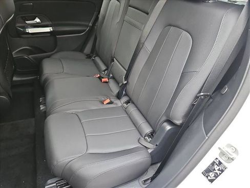 New 2026 Mercedes-Benz GLB 250 image 15