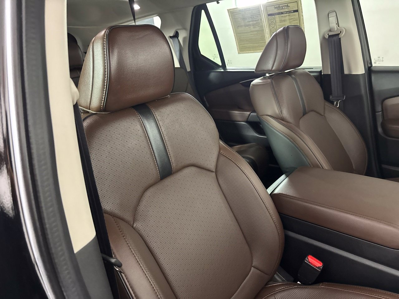 Used 2025 Honda Pilot Elite image 37
