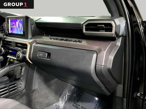 Certified 2025 Toyota Tacoma TRD Off-Road w/ TRD Off Road Upgrade Package AWD/4WD image 19