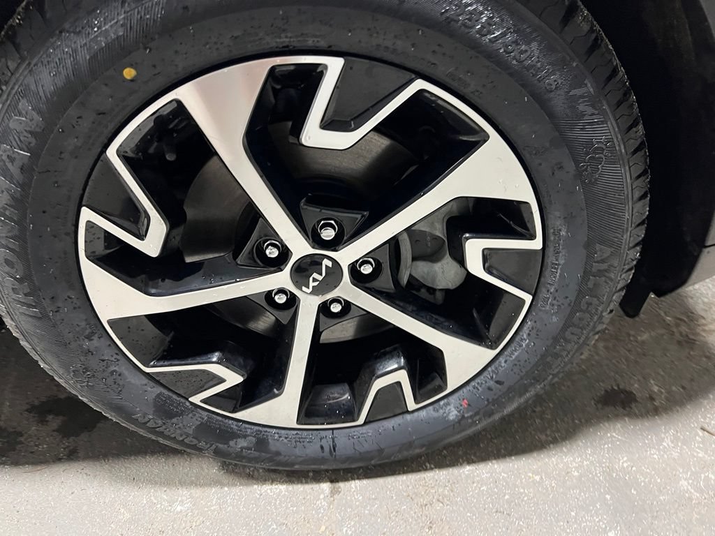 Used 2024 Kia Sportage EX FWD image 38