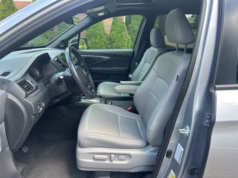 Used 2023 Honda Passport EX-L image 12
