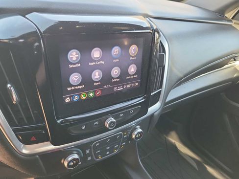 Used 2022 Chevrolet Traverse LT image 20