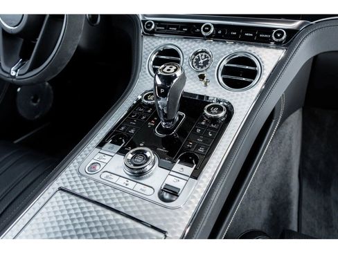 Used 2020 Bentley Continental GT image 38