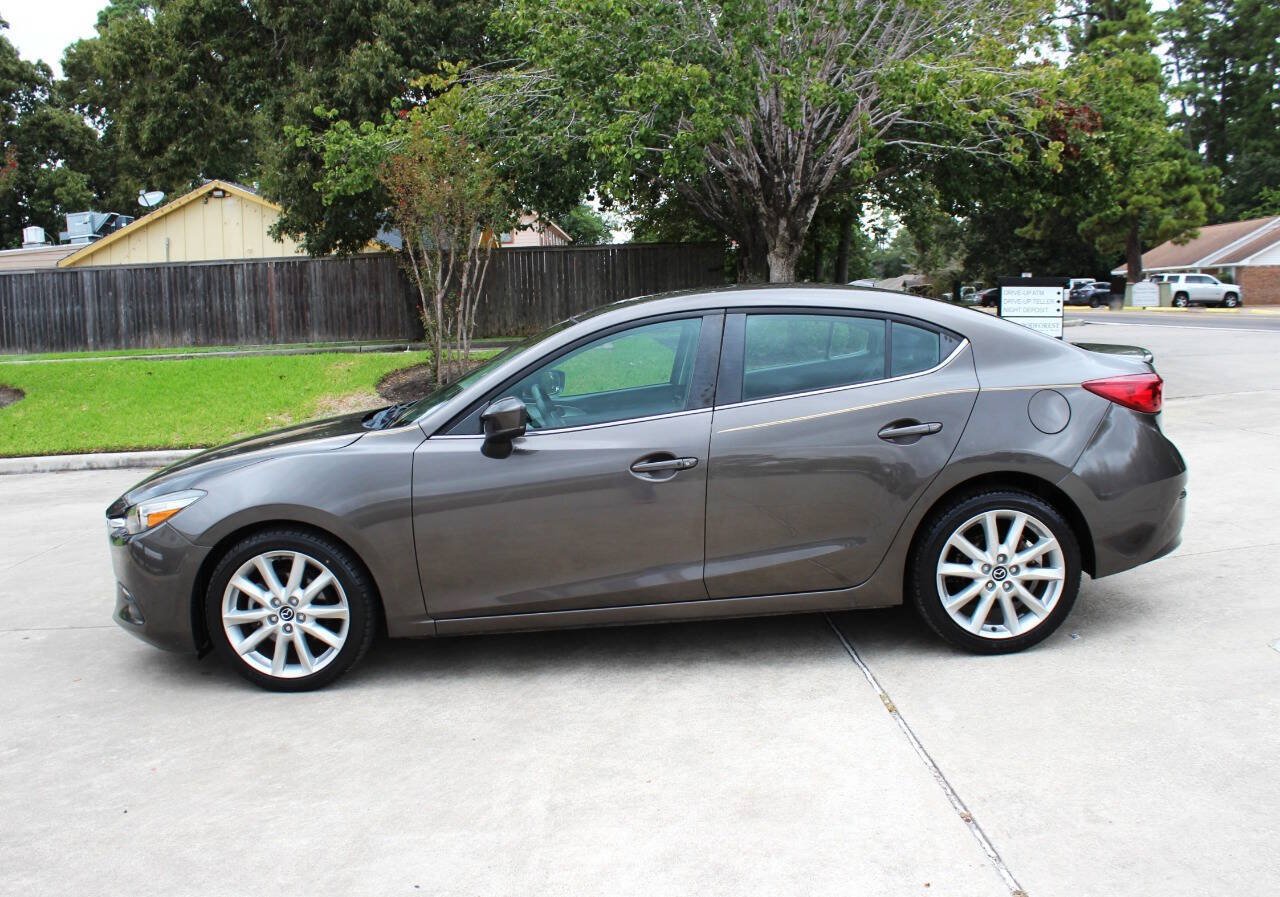 Used 2017 MAZDA MAZDA3 Touring w/ Popular Equipment Package FWD image 1