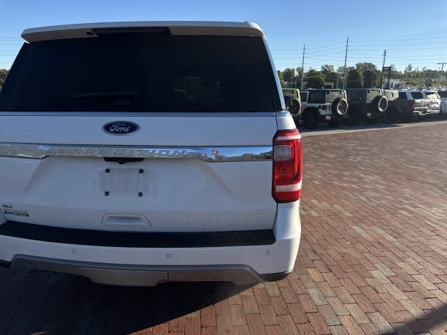 Used 2020 Ford Expedition XLT w/ Equipment Group 202A RWD image 12