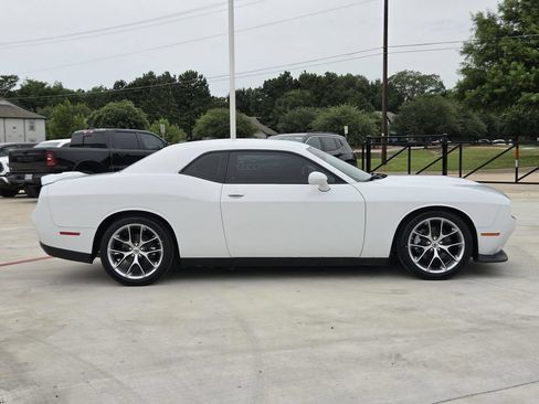 Used 2022 Dodge Challenger GT RWD image 9