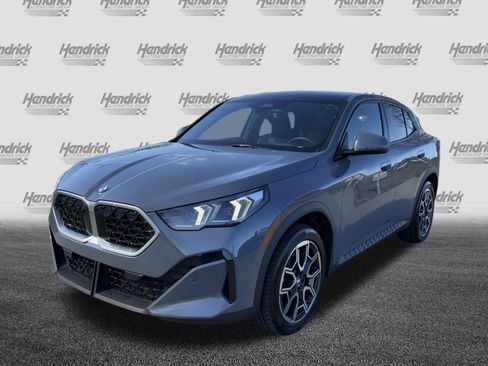 Certified 2025 BMW X2 xDrive28i image 7