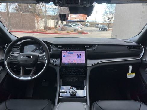 New 2025 Jeep Grand Cherokee L Limited w/ Trailer Tow Package image 21