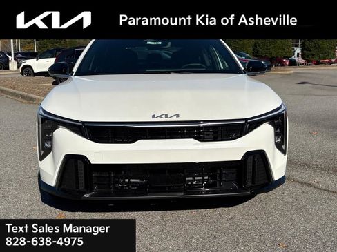New 2025 Kia K4 GT-Line image 2