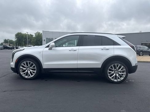 Used 2019 Cadillac XT4 Sport w/ Cold Weather Package AWD/4WD image 4