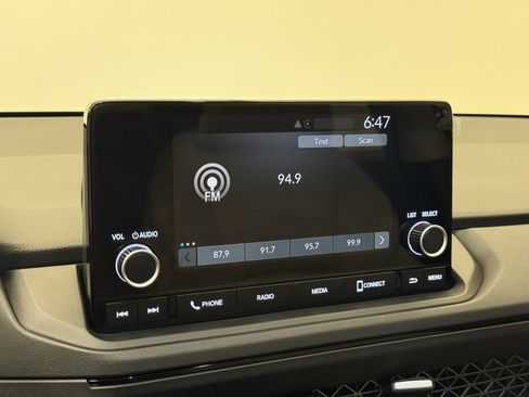 New 2025 Honda Accord SE image 17