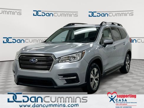 Used 2022 Subaru Ascent Premium w/ Convenience Package image 1
