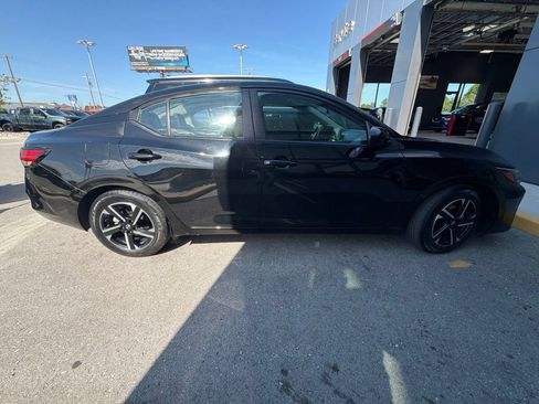 Used 2024 Nissan Sentra SV FWD image 4