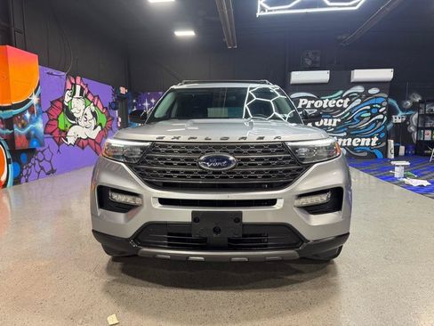Used 2023 Ford Explorer XLT w/ Equipment Group 202A AWD/4WD image 9