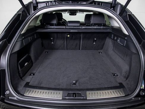 Used 2023 Land Rover Range Rover Velar S image 7