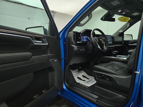 Used 2022 Chevrolet Silverado 1500 LTZ w/ LTZ Premium Package image 21