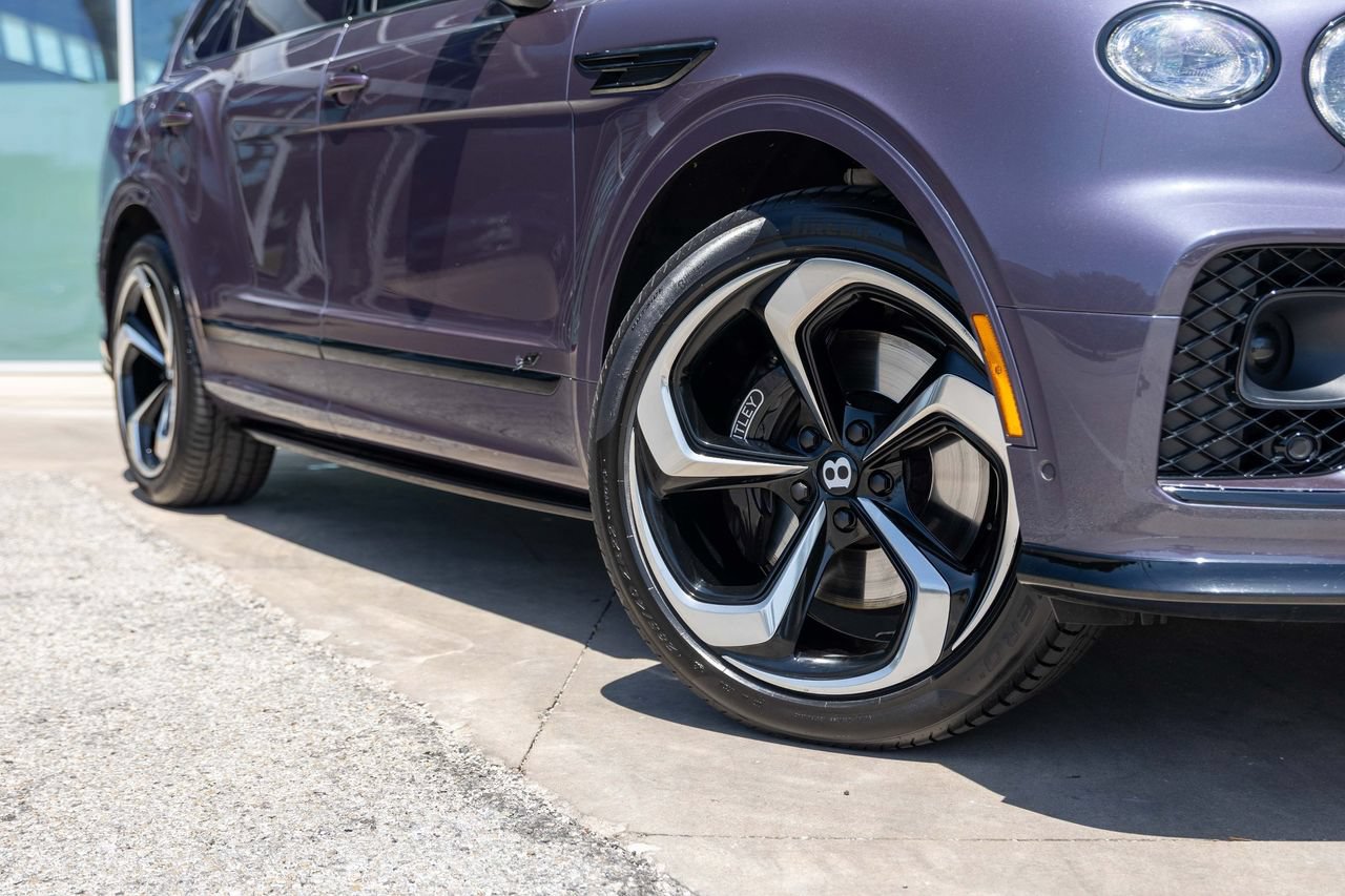Certified 2023 Bentley Bentayga AWD/4WD image 10