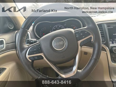 Used 2018 Jeep Grand Cherokee Overland image 16