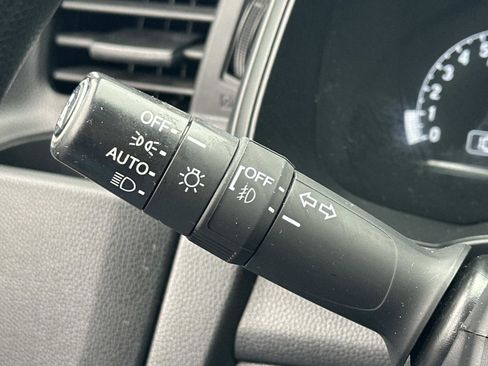 Used 2020 Honda Fit EX image 28