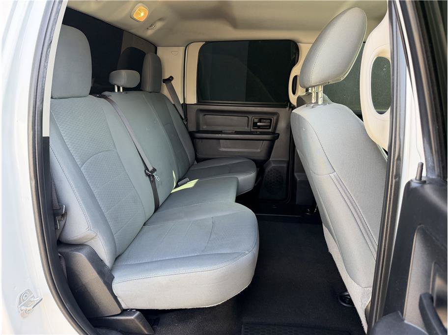 Used 2018 RAM 2500 Tradesman w/ Chrome Appearance Group AWD/4WD image 15